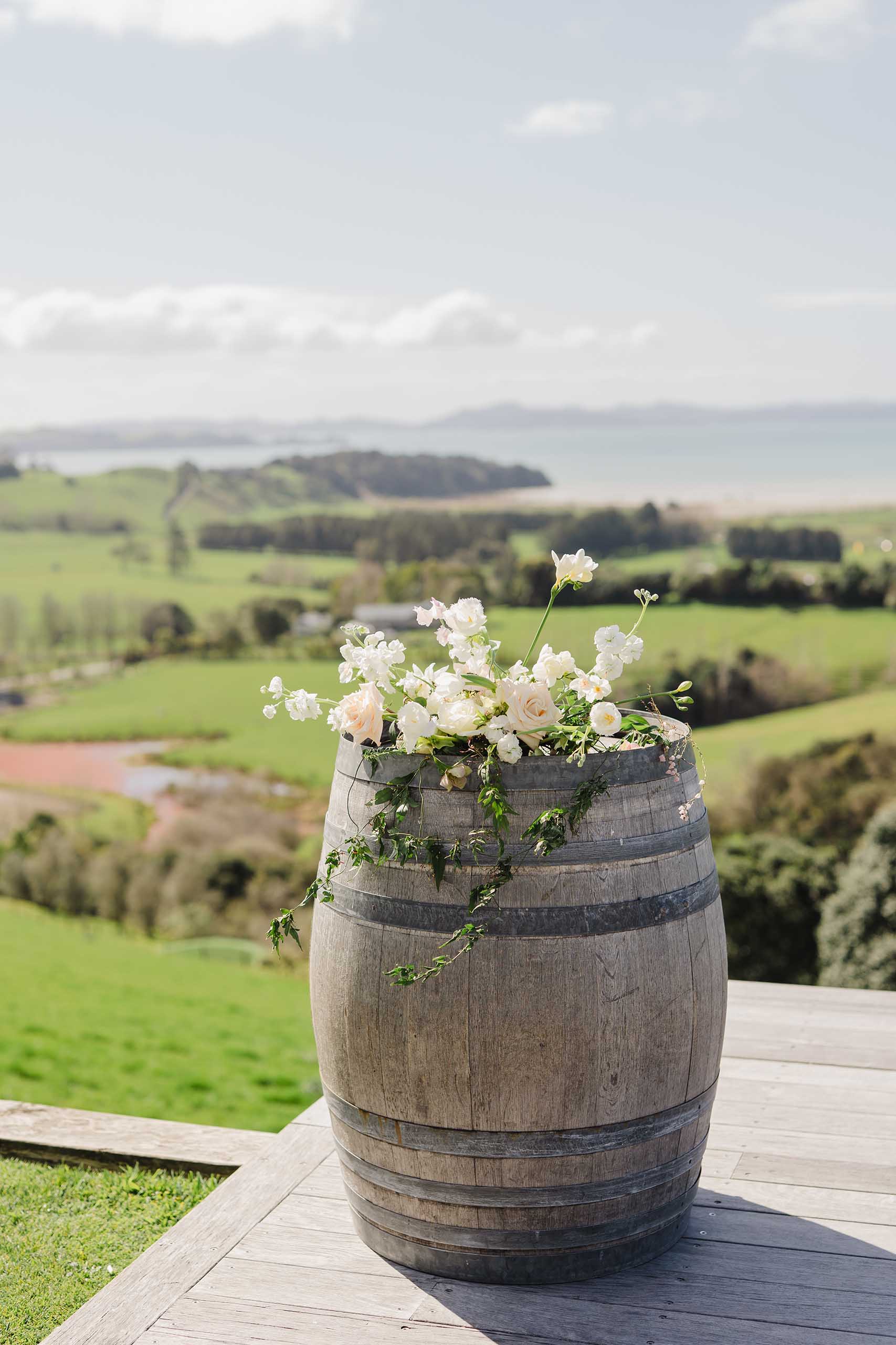 nz-ifusion-wedding-signing-table-florals-1
